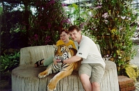 С тигром (тропический сад)